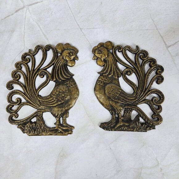 Vintage Brass Toned Cast Iron Rooster Wall Hangings Set of 2 Farmhouse Rustic - Picture 1 of 7